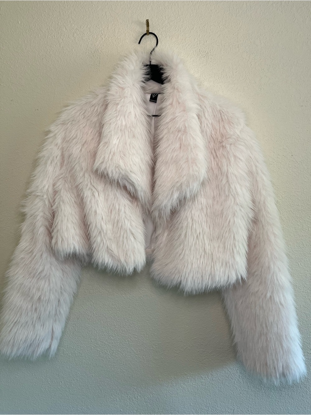 Windsor Luxury Cropped Faux Fur Jacket in White